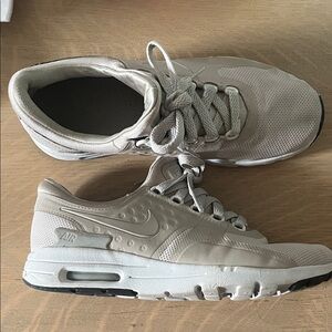 Nike Women’s Air Max Zero Cobblestone